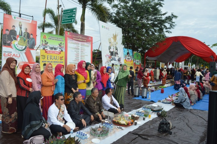 BPKAD mengikuti trasdisi  BESEPRAH Dalam Rangka Erau Adat Pelas Benua Dan Hari Jadi Kota Tenggarong Ke 240 Tahun